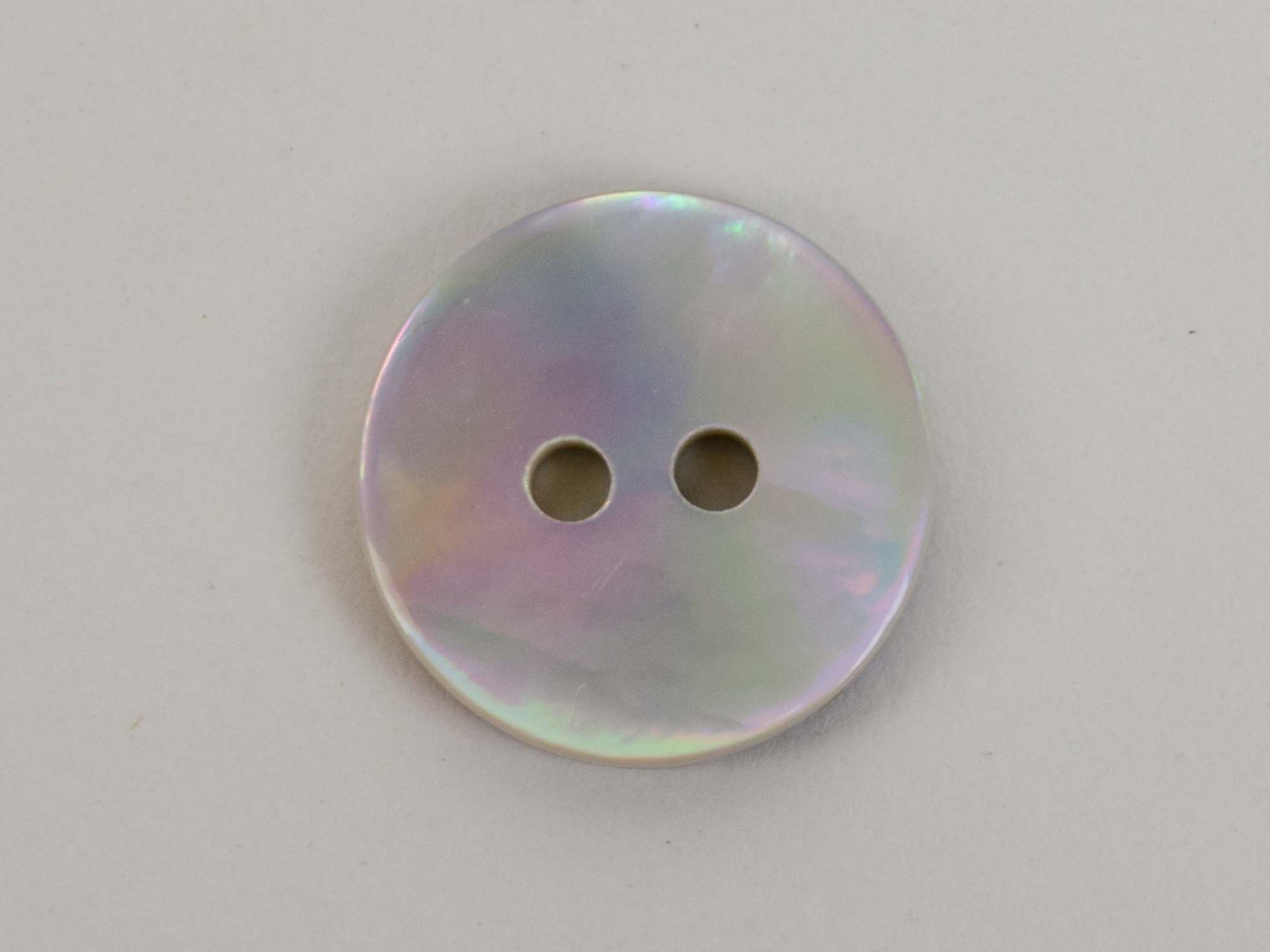 Pearly buttons blue iridescent finish 12mm a set of 20