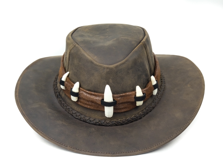 Crocodile best sale teeth hat