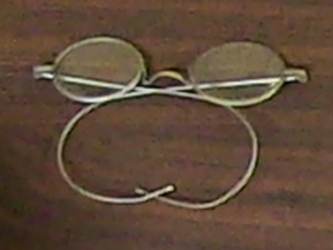 Vintage Wire Frame Eyeglasses: Gallery Item 